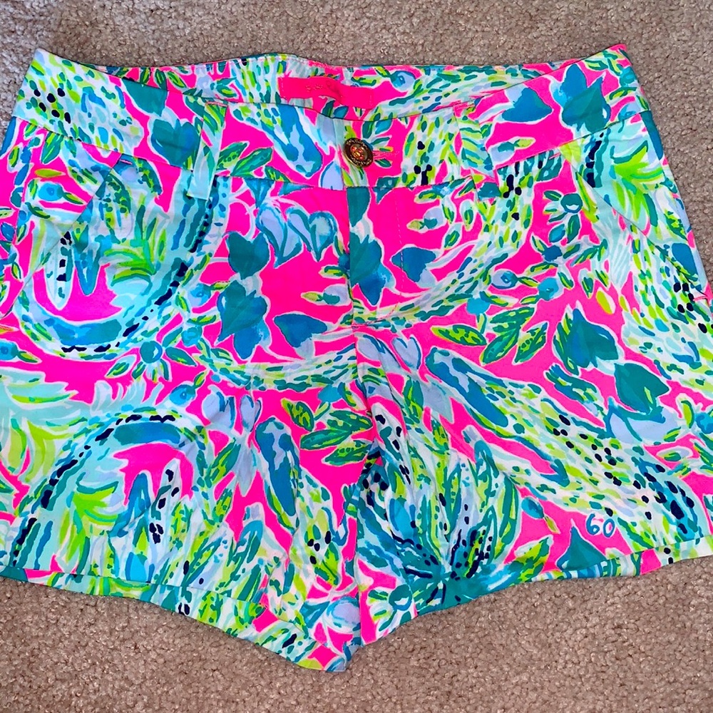 Size 00 Lilly Pulitzer shorts.